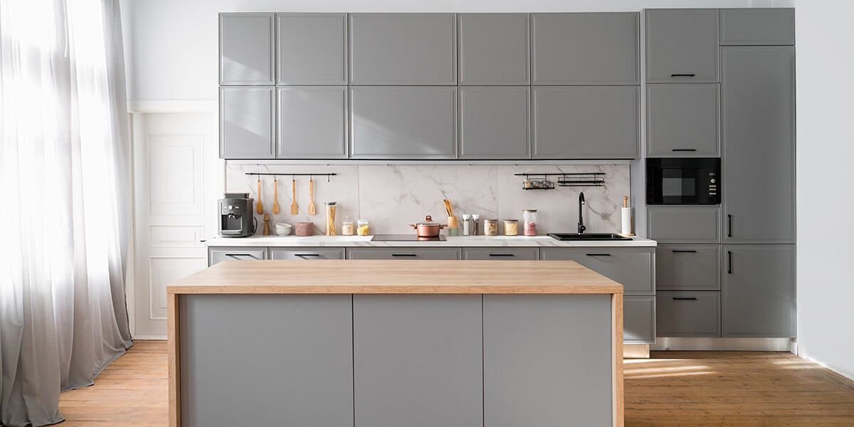 what is the most popular kitchen cabinet finish